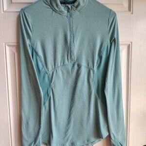 Women's Spyder 1/4 zip, lightweight size small